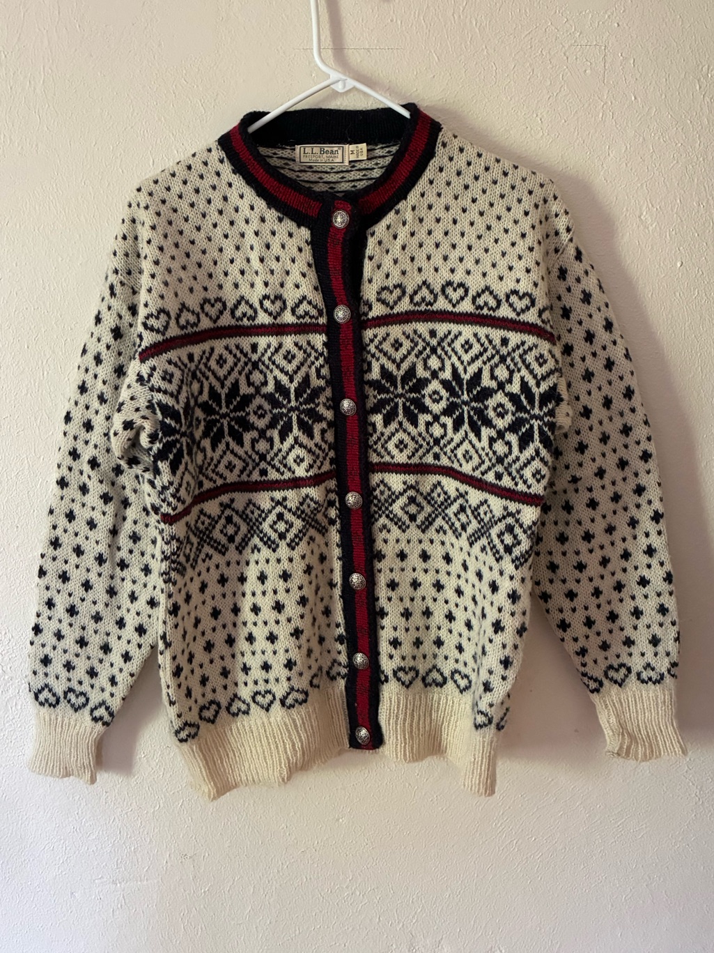 Vintage L.L. Bean White & Navy Pattern Nordic Wool Cardigan Button Down Size M